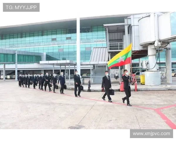 时隔17年河内公安外援乌戈戈麦斯与塞尔吉尼奥重聚晒合影回忆往事 时隔17年河内公安外援乌戈戈麦斯与塞尔吉尼奥重聚晒合影回忆往事