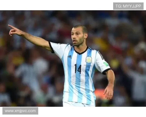 马斯切拉诺澄清与梅西交流内容表示仅为战术讨论否认两人存在任何矛盾